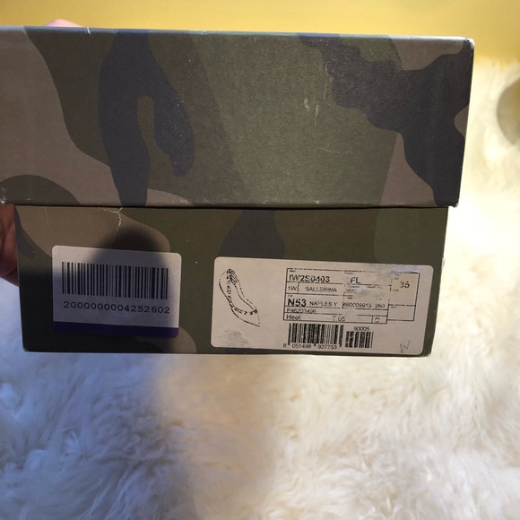 【sold】New authentic Valentino stud flats - Picture 7 of 8